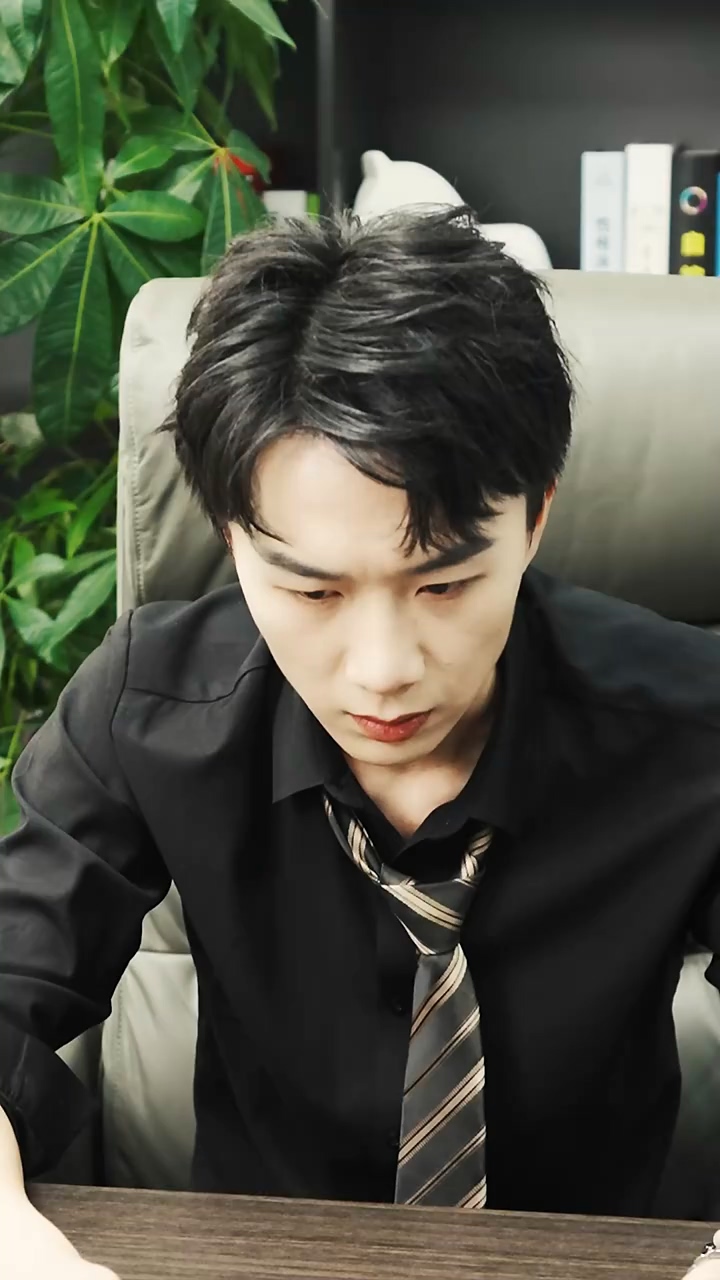 破产后我成了世界首富第08集