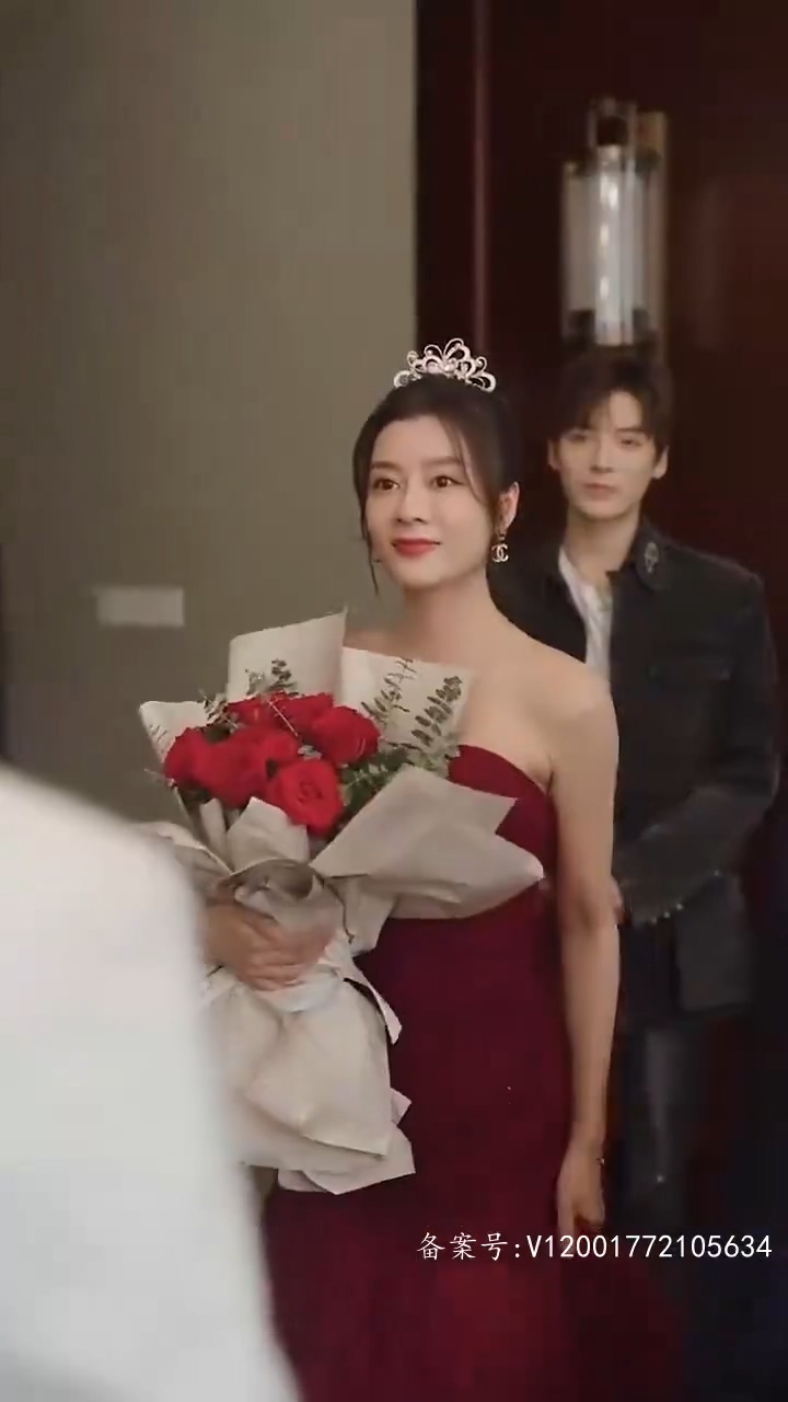 重生女团豪门总裁跪求原谅第04集